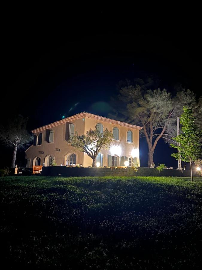 La Soleillade Aixoise Bed & Breakfast เอ็ก-ซอง-โพรวองซ์ ภายนอก รูปภาพ