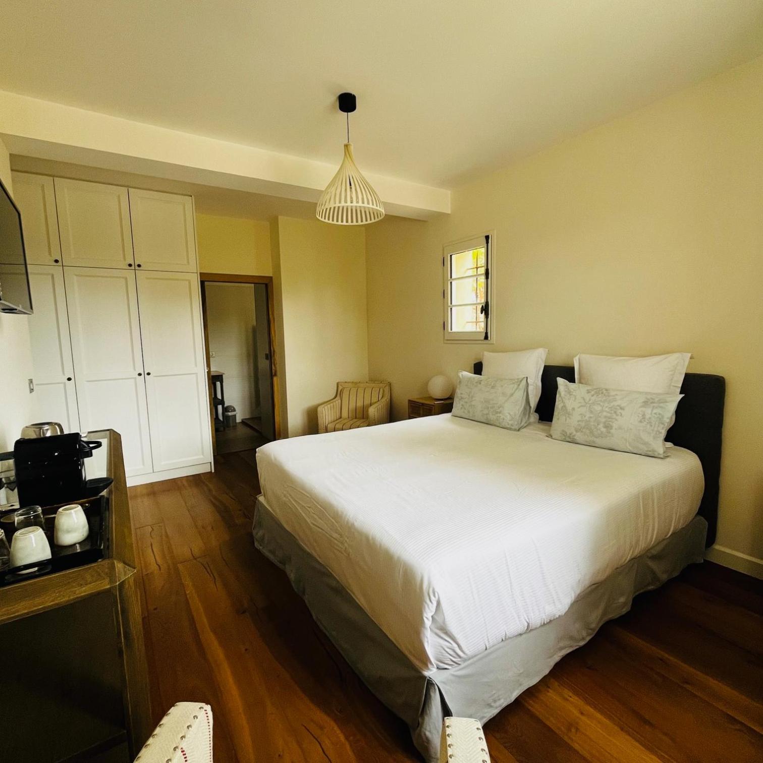 La Soleillade Aixoise Bed & Breakfast เอ็ก-ซอง-โพรวองซ์ ภายนอก รูปภาพ